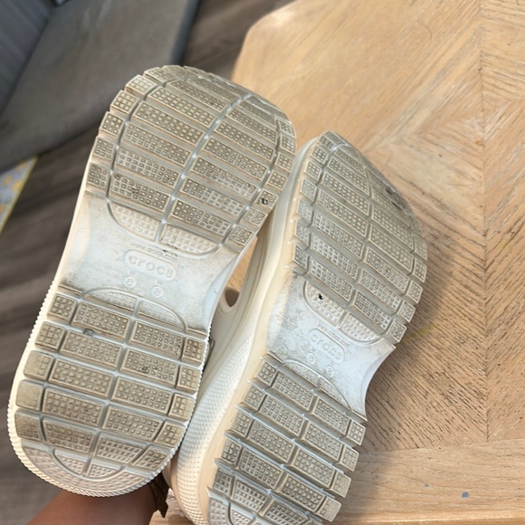 CROCS White and Gold Sandals with Pearl and Crystal Accents - Picture 3 of 4